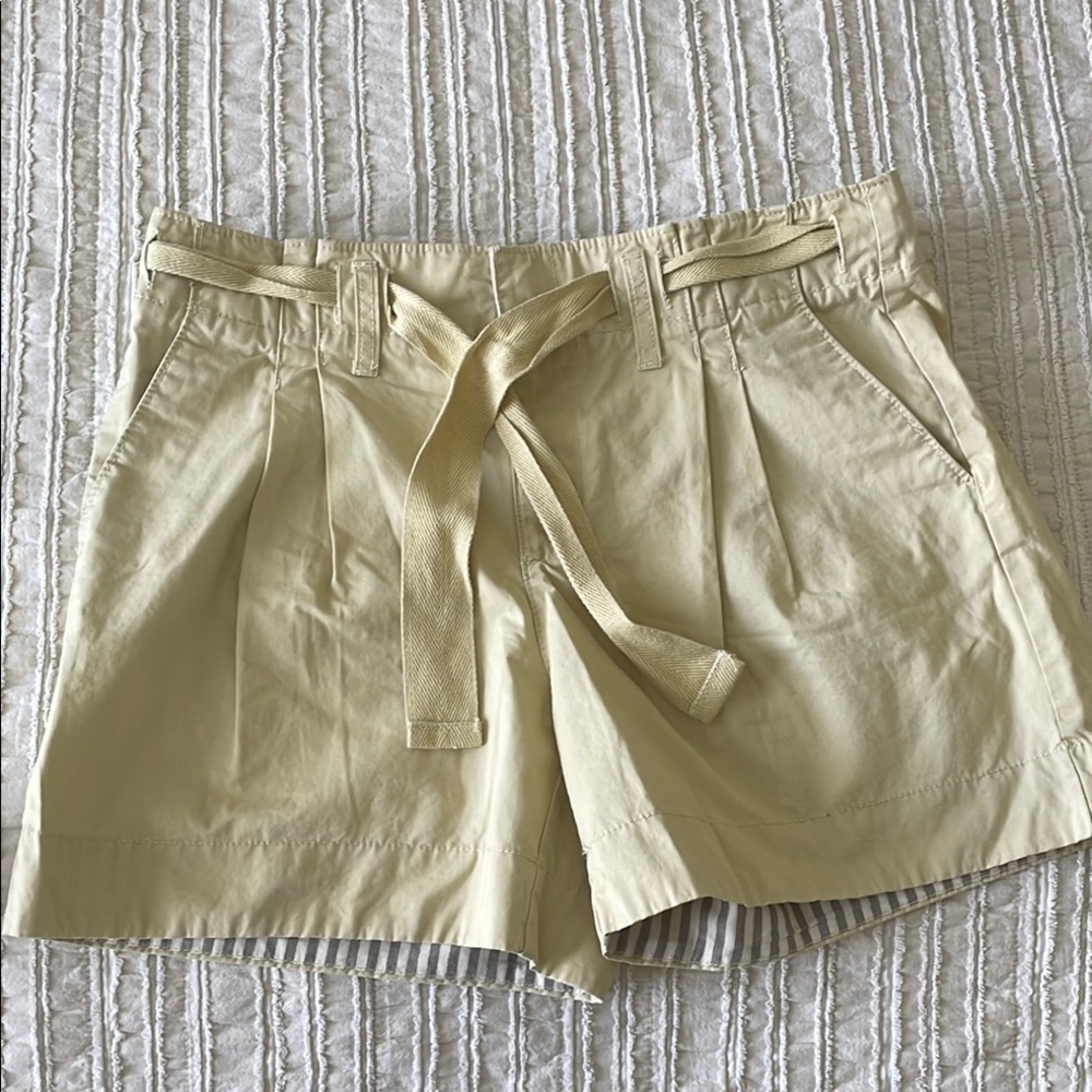 Old Navy Women's Tan Cargo Shorts with Belt